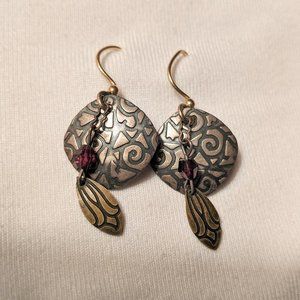 Dangly delicate layered square earrings 🌈